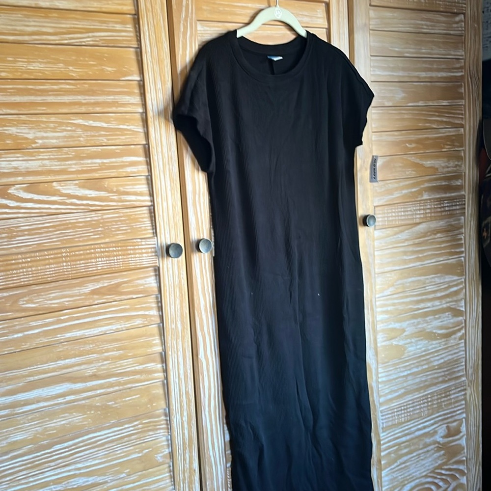 Old Navy black ribbed knit dress